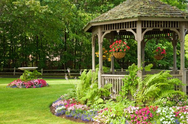Backyard Landscaping Service in Crown Point